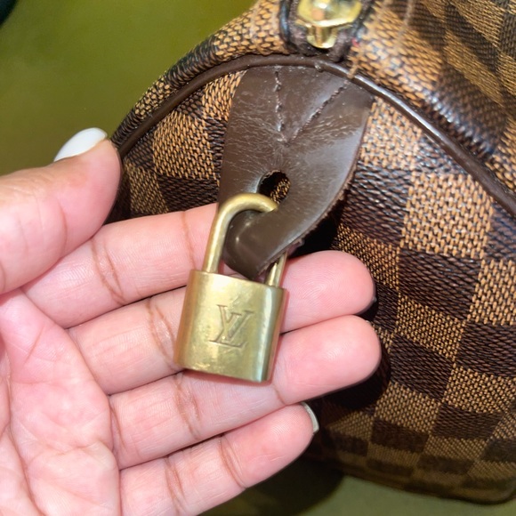 Louis Vuitton Speedy 30 - Picture 9 of 14